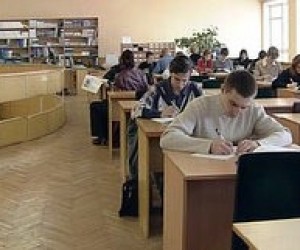 Абитуриентам позволят подавать документы в электронном виде (видео)