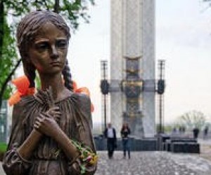 Украинские школы чтят Голодомор без указания сверху