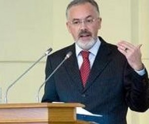 Ющенко "отвернул" молодежь от украинских ценностей, - Табачник