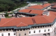 Зачем миллиардерам собственные университеты