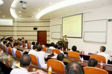 В LvBS состоялась встреча на тему "Сколько стоит достоинство?"