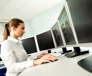 Заявление на поступление в вуз можно будет подавать через интернет, - Табачник