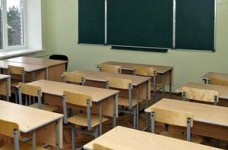 За последние три года в Украине закрыли 500 школ