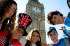 Учи английский в Великобритании! В группе веселее!