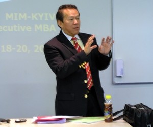 Профессор Годвин Вонг проанализировал пути привлечения инвестиций