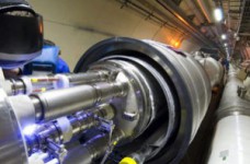 Университет Blaise-Pascal (Франция) предлагает стипендию студентам-физикам