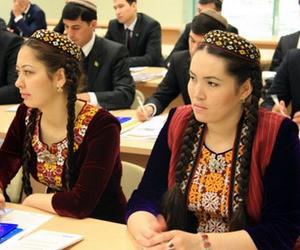 В Украине учится более 4000 туркменских студентов