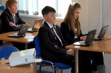 Презентация школьных нетбуков "Lbook A" в рамках пресс-конференции проекта "Открытый мир"