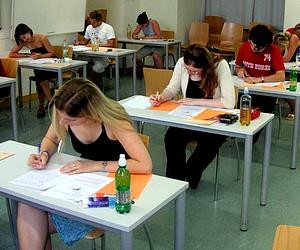 Население достаточно высоко оценивает возможности ЗНО