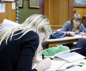 Украинцы считают необходимость совершенствования качества высшего образования приоритетным вопросом