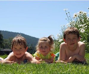 Сколько стоит путевка в летний лагерь в Украине и за рубежом