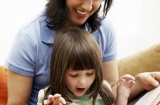 При выборе школы родители полагаются на советы знакомых