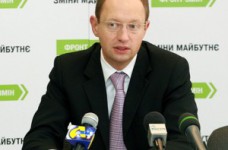 Распределение мест государственного заказа становится средством давления на вузы, - А. Яценюк