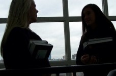 Большинство украинцев поступают в вузы для получения профессиональных знаний