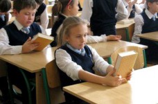 Украинские школьники получат новые учебники?