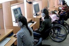 Дети "с особыми потребностями" должны учиться в обычных школах