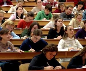 Госзаказ на бюджетное обучение выполнен, - Табачник