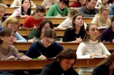 Госзаказ на бюджетное обучение выполнен, - Табачник