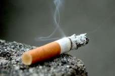 В Минобразования обеспокоены популярностью табакокурения среди школьников