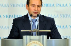 Томенко требует проверить эффективность использования средств на печать учебников