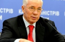 В следующем году правительство на 20% увеличит зарплаты учителям, - Н.Азаров