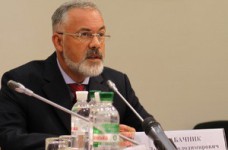 Украина возвращает себе позиции на рынке образования, - Д.Табачник