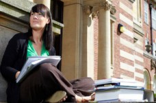 В Британии закрывают колледжи, прикрывающие нелегалов