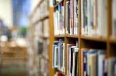 Мы, начиная с 2005 года, обеспечили учащихся 5-11 классов учебниками, - О. Ересько