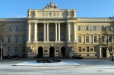 Как министр Табачник виноватых искал