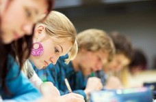 В 2012 году вузы получат около 127 тысяч бюджетных мест