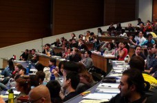 Около половины студентов положительно относятся к коррупции