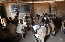 Количество детей, не посещающих школу, снова растёт, особенно в Африке