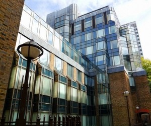 Конкурс на лучшее эссе от Лондонской школы бизнеса и финансов