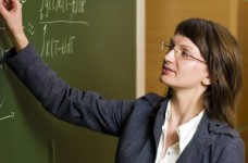 Половина старшеклассников считает профессию учителя "достаточно престижной"