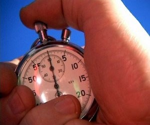 Школьные оценки на уроках физкультуры не отменены, - Минобразования