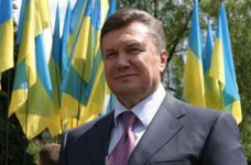 Янукович открыл школу в Киеве