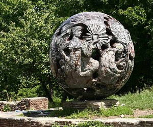 В Авиационном университете поставят памятник «шаре»