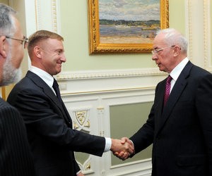 Украина настроена на активизацию сотрудничества с Россией в научно-образовательной сфере, - Азаров