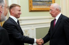 Украина настроена на активизацию сотрудничества с Россией в научно-образовательной сфере, - Азаров