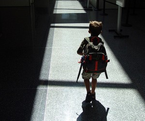 Кабмин рекомендует объединять школы в образовательные округи