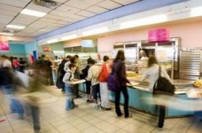 Качество питания в учебных заведениях снова проверят