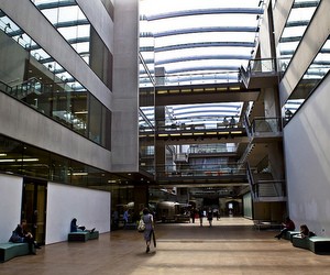 University of the Arts London (Англия)