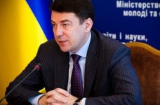 Вузы должны своевременно обнародовать правила приема, - Сулима