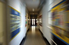 Учительница издевалась над учеником на глазах у сверстников (видео)