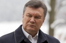 Янукович понял, что ошибочно объединил спорт с образованием