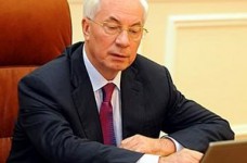 Азаров поддержит законопроект Згуровского?