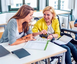 «Особенные» студенты объединяются в борьбе за свои права