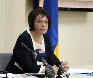 Гриневич требует от правительства увеличить зарплаты педагогов