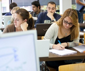 Минобразования аннулировало лицензию еще одной академии