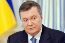 Януковича призвали остановить давление на студентов